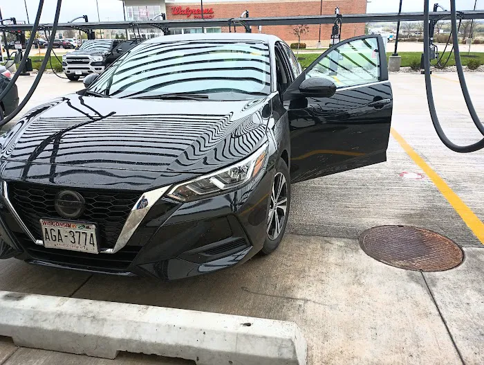 Avis Car Rental Picture 1