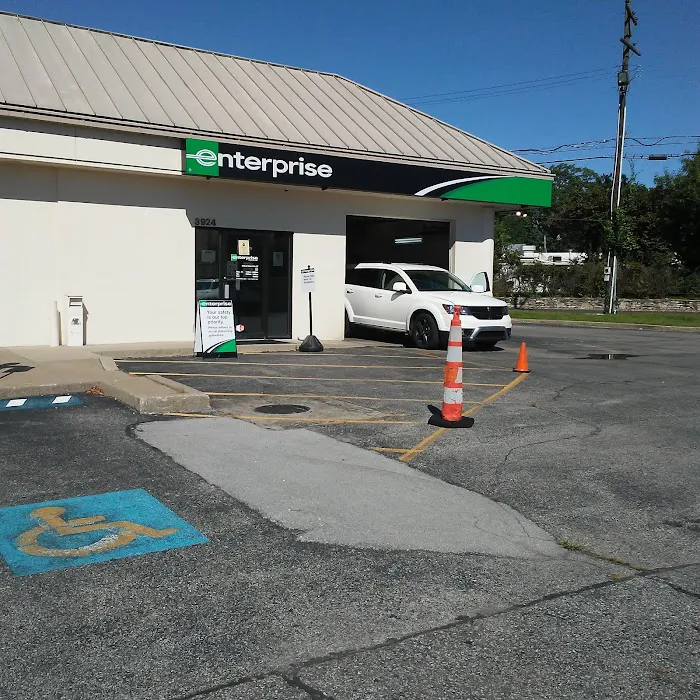 Enterprise Rent-A-Car Picture 2