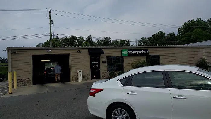 Enterprise Rent-A-Car Picture 4