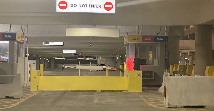 Dollar Car Rental - Louisville International Airport Picture 1
