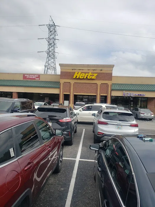 Hertz Car Rental - Clarksville - Veterans Parkway Picture 5