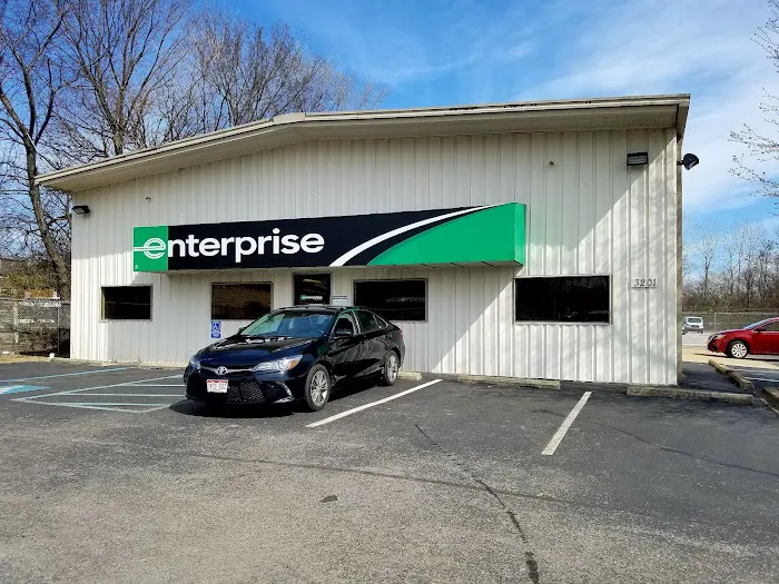 Enterprise Rent-A-Car Picture 9