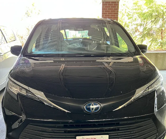 Avis Car Rental Picture 4