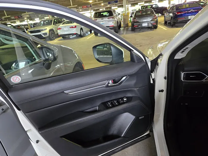 Avis Car Rental Picture 3