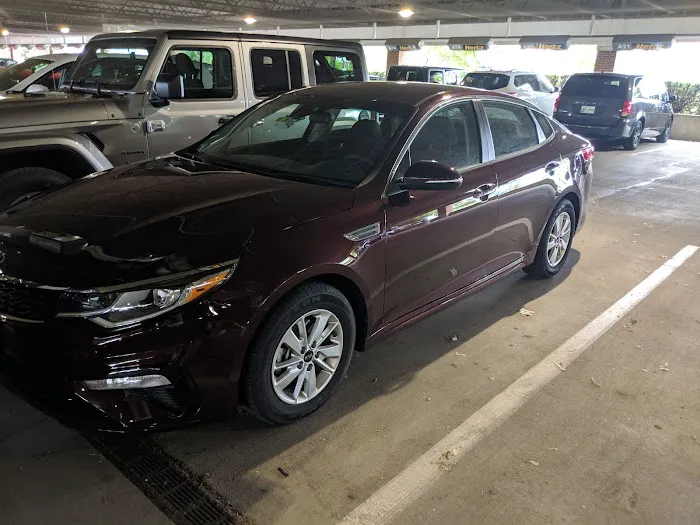 Hertz Car Rental - Lexington - Blue Grass Airport (LEX) Picture 2