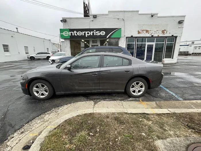 Enterprise Rent-A-Car Picture 8