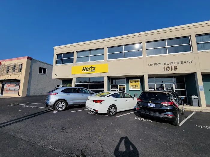 Hertz Car Rental - Lexington - Richmond Road Picture 5