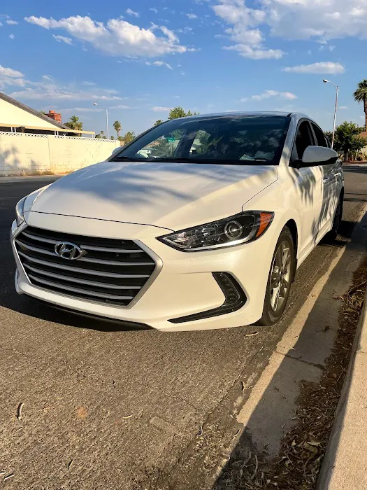 Empire Cash Car Rental Picture 2