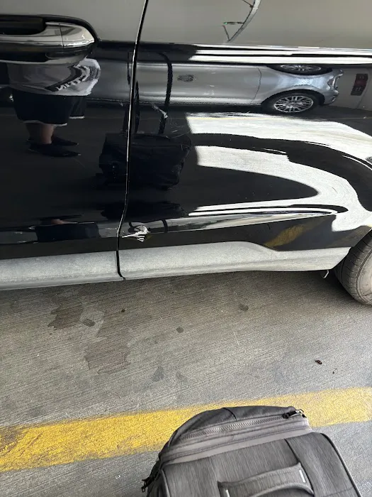 Avis Car Rental Picture 9