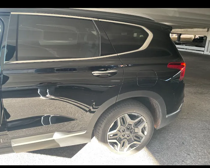 Avis Car Rental Picture 4