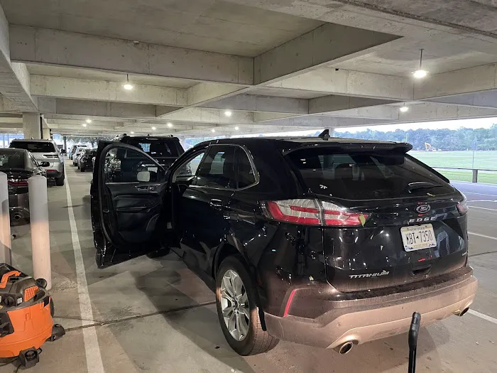 Avis Car Rental Picture 6