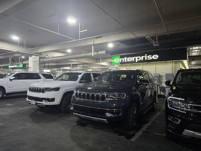 Enterprise Rent-A-Car Picture 4