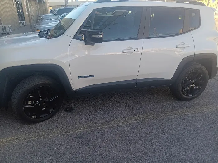 RIDESHARE RENTAL Picture 6