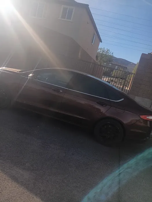RIDESHARE RENTAL Picture 2