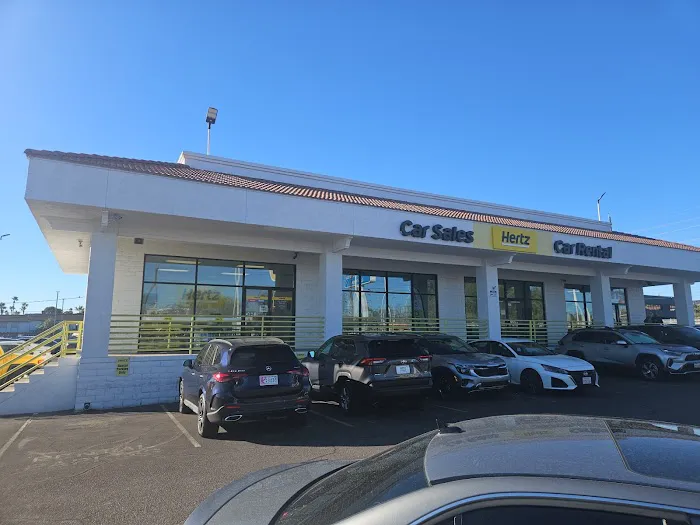 Thrifty Car Rental - E Sahara Thrifty Picture 1