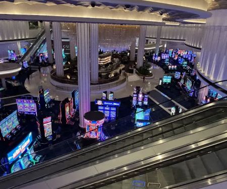Dollar Car Rental - Fontainebleau Las Vegas