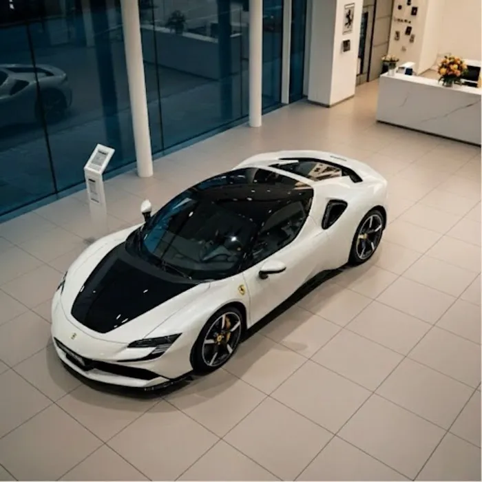 Luxe Lifestyle Cars Picture 5