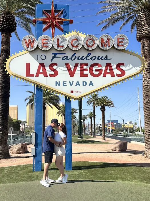ELECTRIC VEGAS RENTALS Picture 2