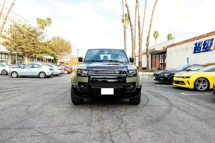 Fat Uncle Car Rental Picture 1