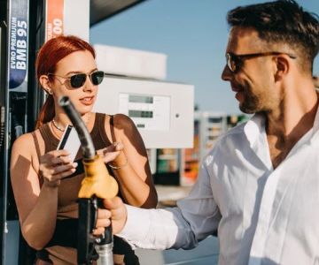 How to Avoid 'Refueling Fees' with Rental Car Fuel Policies