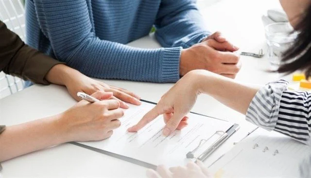 Essential Questions to Ask at the Rental Desk Before Signing the Agreement