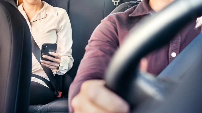 How to Avoid Premium Pricing When Visiting Popular Beach Destinations and Renting Cars