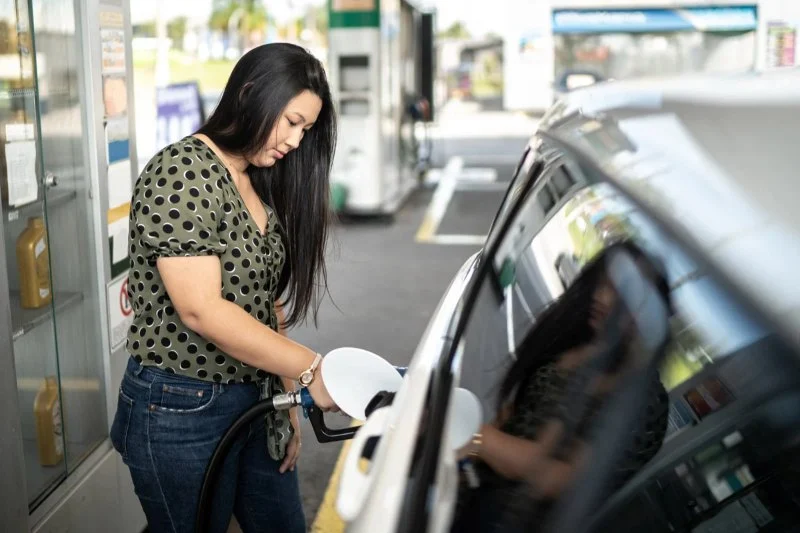 How to Avoid Hidden Fees for Drop-Off Locations, Fuel, Cleaning, and Add-Ons