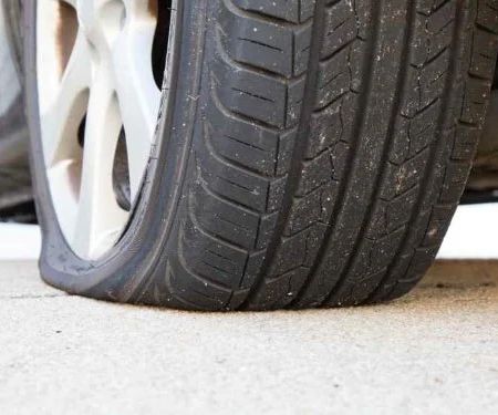 What Happens If You Get a Flat Tire in a Rental Car | What You Need to Know
