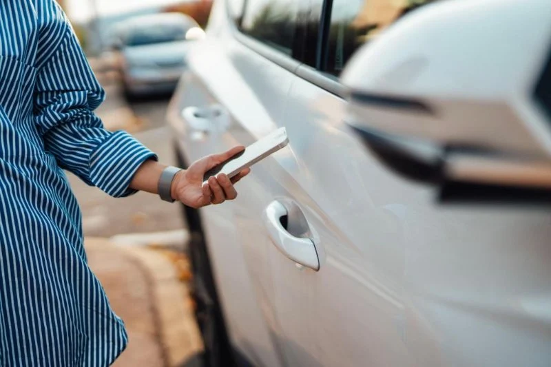 When It Makes Sense to Upgrade Your Rental Car — And When It Doesn’t