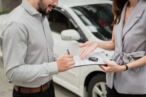 How to Choose Between Auto Insurance, CDW, and Personal Coverage When Renting | LifeStar Car Rental