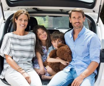 Car Rental Options for Travelers with Large Families