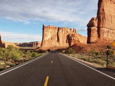Best Rental Cars for Scenic Drives in Utah National Parks