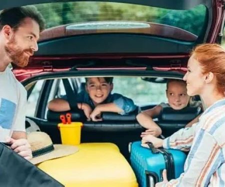 How to Rent a Car for a Family Holiday Road Trip