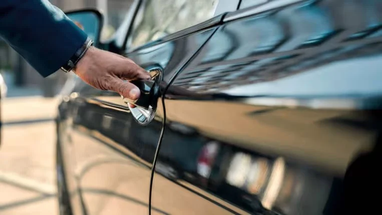 Car Rental Scams to Avoid When Booking Online | LifeStar Car Rental