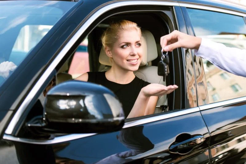 How to Successfully Rent a Car With a Temporary Driver’s License: Policies Explained