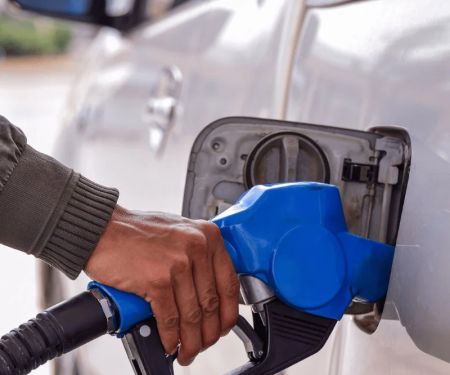 How to Avoid the Costly Mistake of Not Reading the Rental Car Fuel Policy Before Driving Off