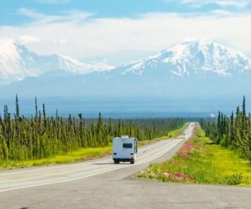 A Complete Guide to Renting a Car for an Alaskan Road Trip