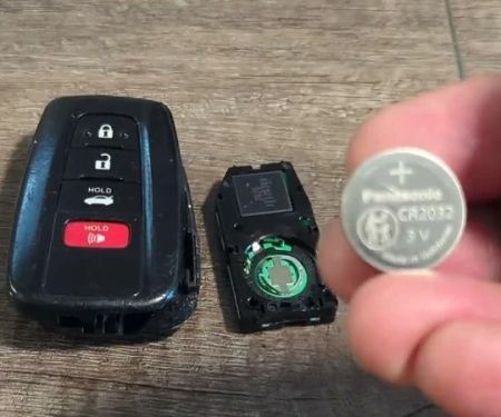 How to Avoid Being Charged for a Lost Rental Car Key Fob Battery Replacement