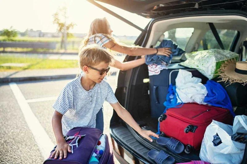 Thanksgiving Road Trip Car Rental Guide: Booking & Packing Tips for Families