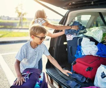 Thanksgiving Road Trip Car Rental Guide: Booking & Packing Tips for Families