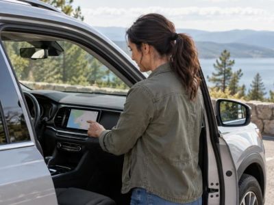 Rental Car Navigation Privacy: Saved Places, Accounts, and Reset